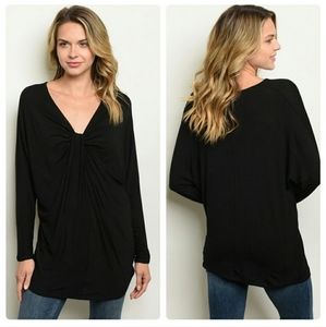 Annabelle long sleeved V-neck top with twist front black Medium